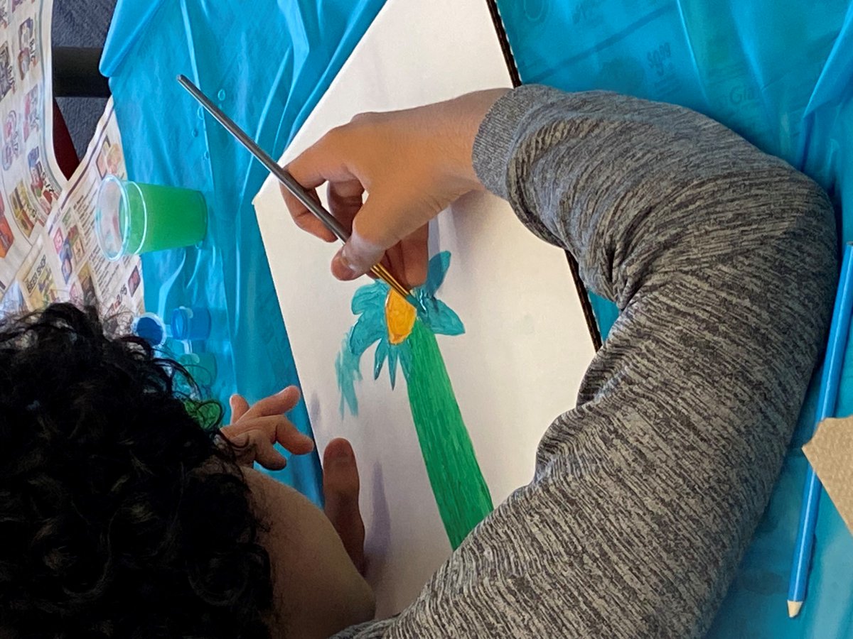 StoneMSReads's tweet photo. Winding down at our Sip &amp; Paint session in the library. Thanks to our Social Studies Mrs. Harrison-Ward for the collaboration! @FCPS_LIS https://t.co/AwuAVw1Ngp
