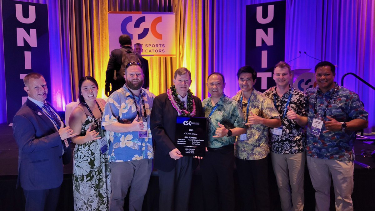 Hawaii Athletics (@hawaiiathletics) on Twitter photo Aloha and congratulations to our dear friend Bill Powers who was inducted in to the <a href="/CollSportsComm/">College Sports Communicators</a> Hall of Fame tonight! All family in this photo!
#GoBows Aloha and congratulations to our dear friend Bill Powers who was inducted in to the <a href="/CollSportsComm/">College Sports Communicators</a> Hall of Fame tonight! All family in this photo!
#GoBows