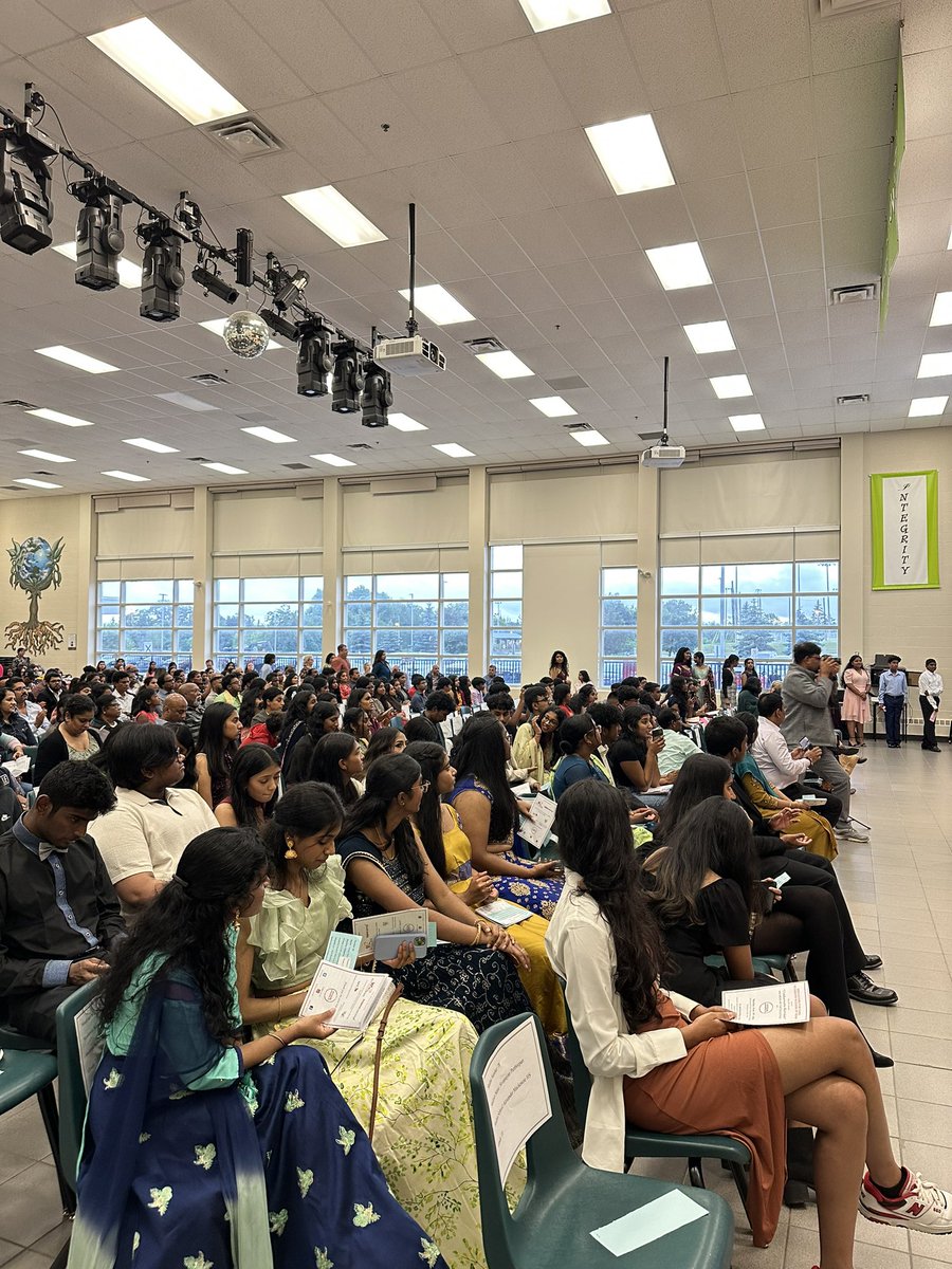 uukkamathu's tweet photo. Congratulations to our amazing Secondary School Award Winners! #YRDSB #uukkamathukaividale #ukawardsofexcellence https://t.co/Al08TBbBlS