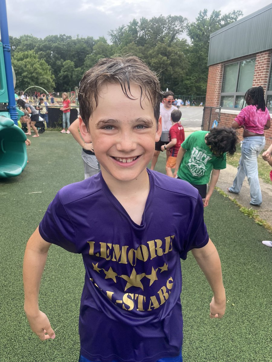 Liz Wegner tweet media