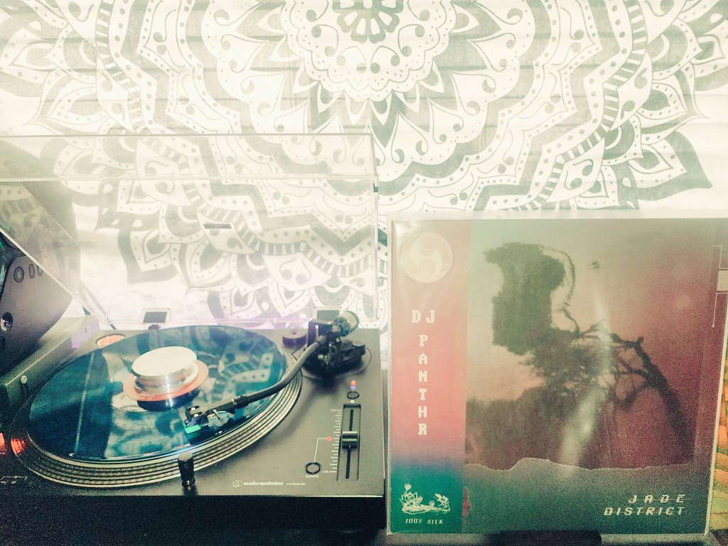 Came home to this gem from @ssyysstteemmss &amp; <a href="/listentosilk/">100% Silk</a> 

#djPanthr #JadeDistrict

#vinylcollection