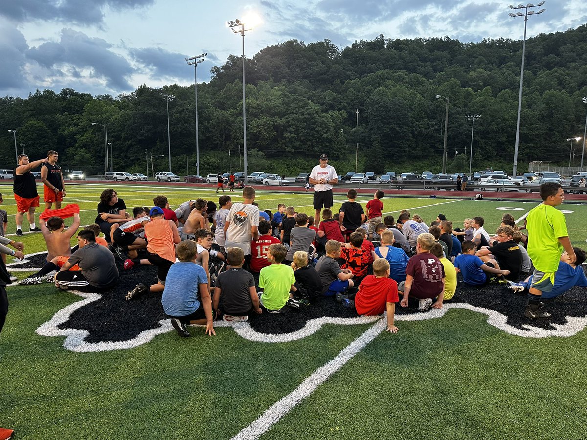 Day 1 of <a href="/UPIKEFOOTBALL/">UPIKE FOOTBALL</a> was a blast! #BearCubs