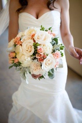 Love the colors, don't you?  #MKEFlowerMarket