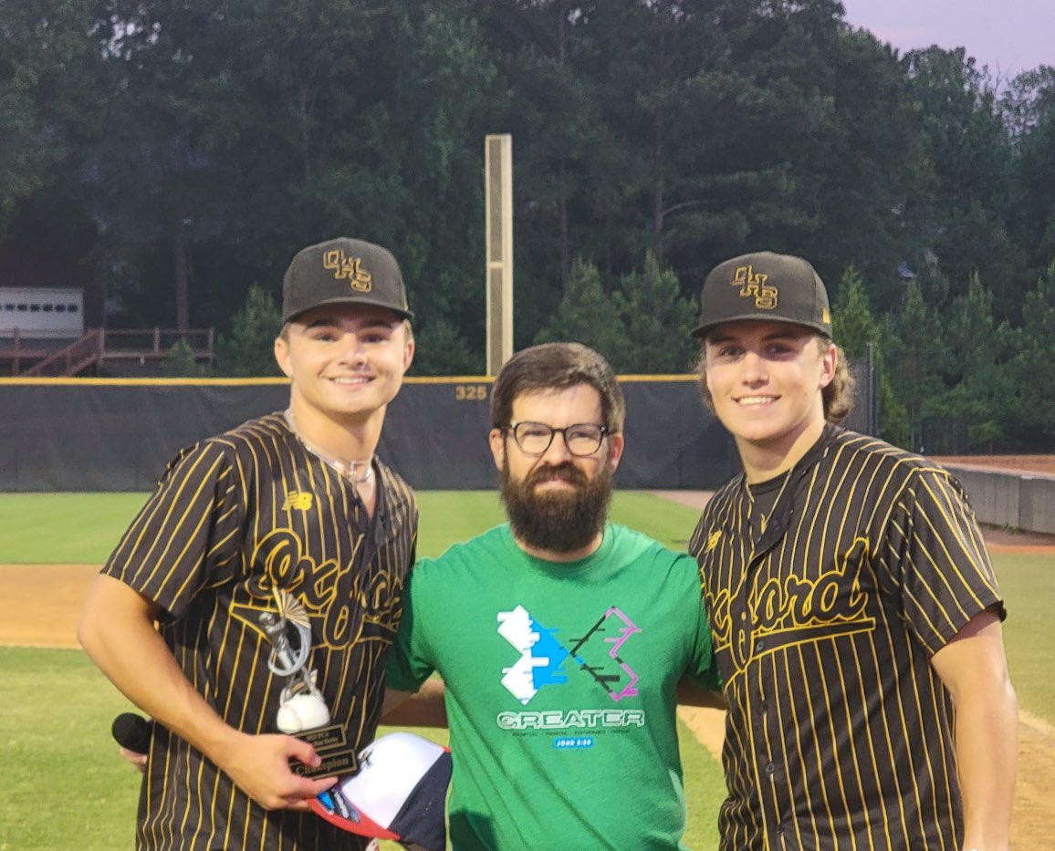 OldGoldBB's tweet image. Oxford versus Oxford in the finals of the FCA home run derby!!!💣💣🔥🔥💣💣🔥🔥
Carter Johnson takes home the hardware ‼️🐝🔥🐝🔥🐝🔥 huge shout out to Justin Caudle and FCA for putting on an outstanding event‼️