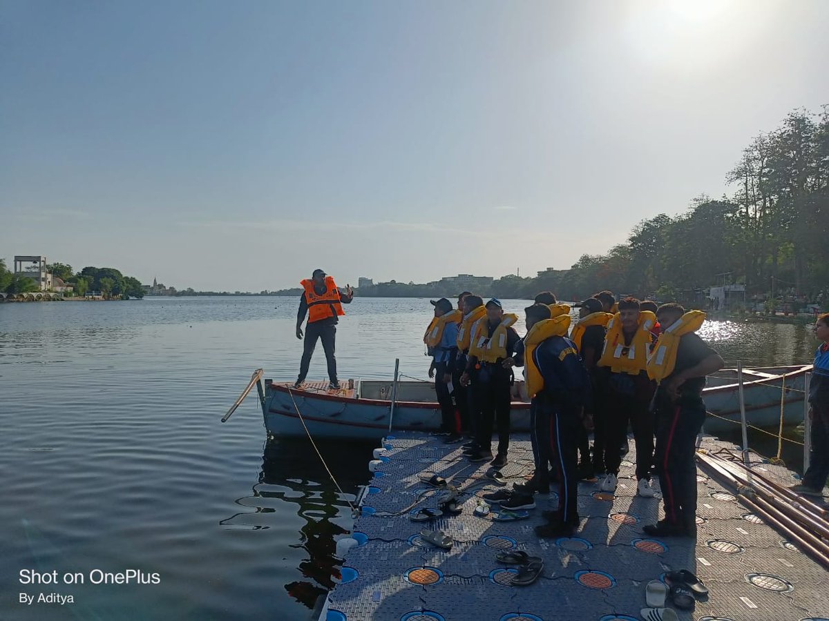 NBhopalgroup's tweet photo. 13 Jun 2023: #BoatPulling Trg for Bhopal Group Team Selection as part of NSC preparation in progress at 1MP Naval NCC Boat Pool, Lower Lake. The trg will continue till July 23.
@HQ_DG_NCC @NccDteMPCG @CMMadhyaPradesh @GovernorMP @JansamparkMP @jdjsbhopal @indiannavy @MP_DSYW https://t.co/rTO8Yd6P0H