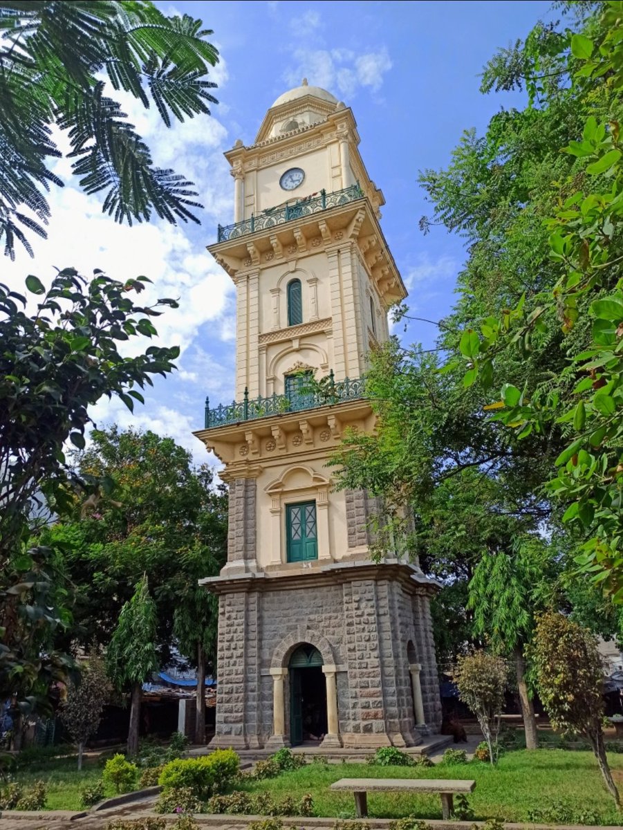 Mahboob Chowk Clock Tower 🗼 #Heritage #HappeningHyderabad 📸 @Kavalichandrak1 @KTRBRS @Hyderabad1st @HiHyderabad @ntdailyonline @swachhhyd