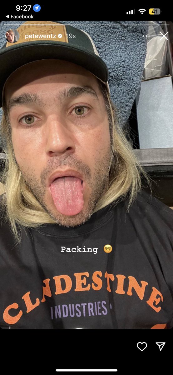 @petewentz , what is this new looking Halloweenie Clandestine sweater?!👀