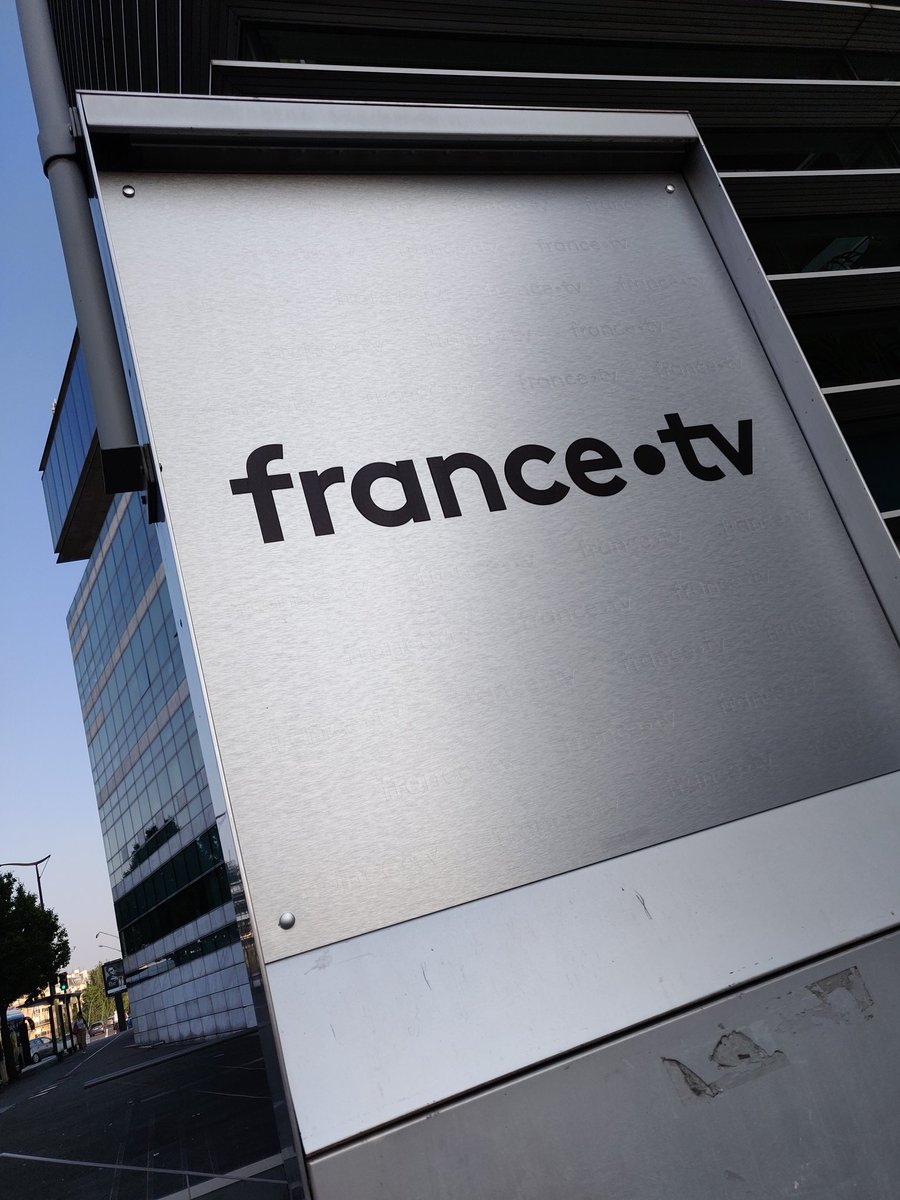 C'est parti pour la visite de @francetv avec <a href="/LeCLEMI/">CLEMI</a> pour le stage vidéo expert 🎥😃
@ClemiStrasbourg