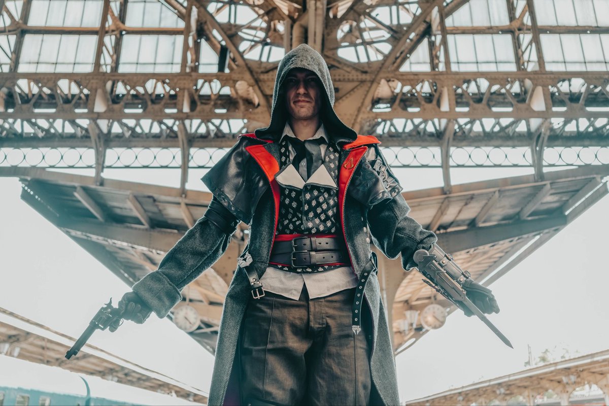 flintatch's tweet image. I am the Terror that flaps in the night...but serves the light!

📸 by @ellynelltell 

#AssassinsCreed #Ubisoft #UbisoftForward @assassinscreed @UbisoftSupport #AssassinsCreedSyndicate #Cosplay