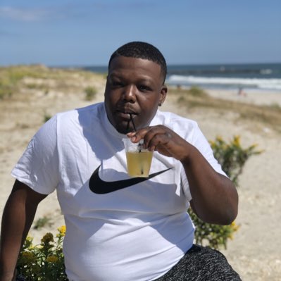 KingJizzle8's tweet photo. #NewProfilePic https://t.co/FTKDZ0E9cX