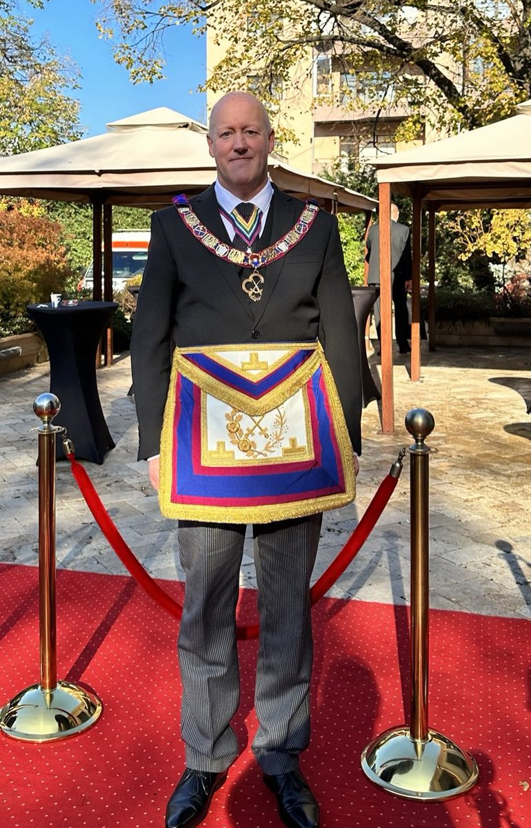 Tony Farrar tweet media