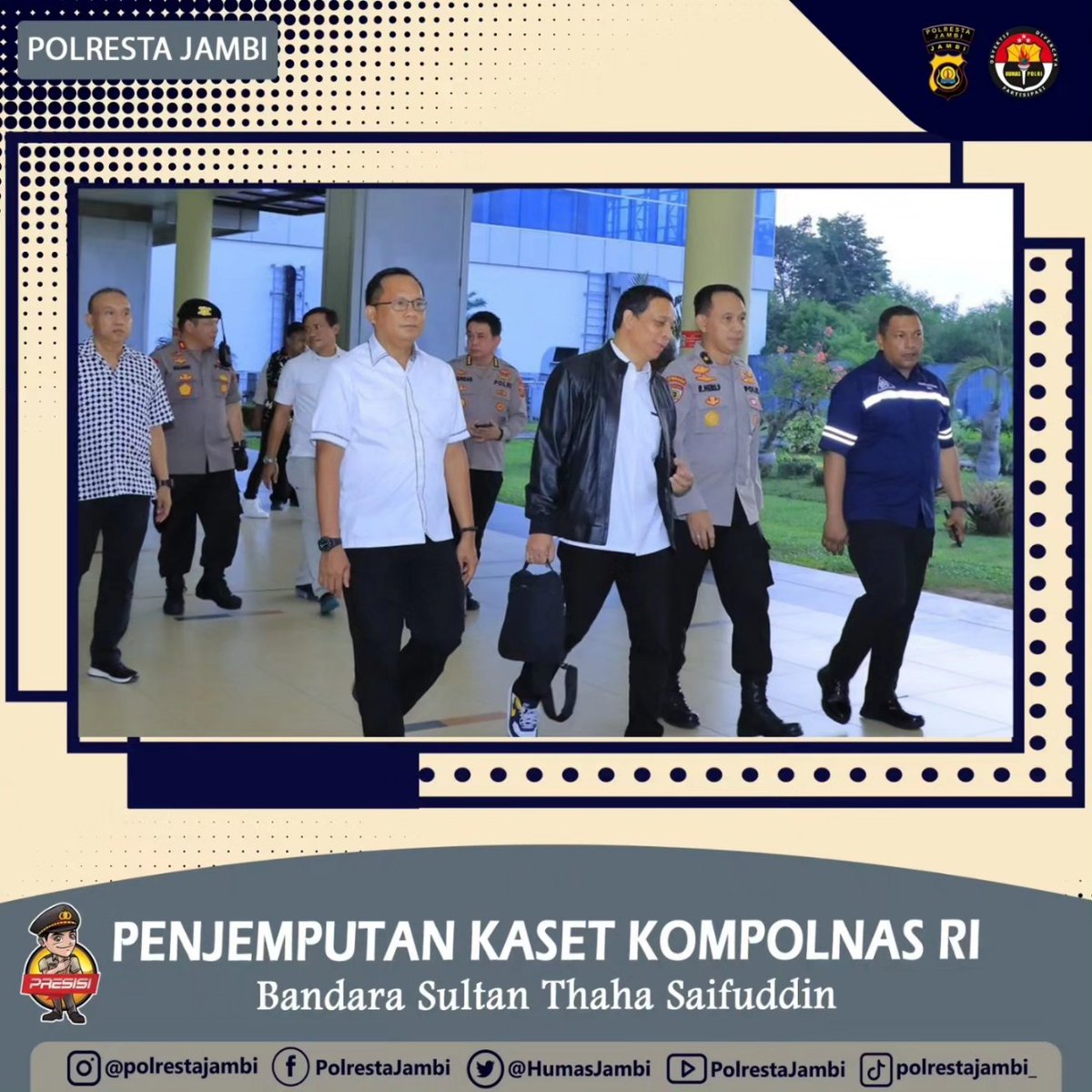 HumasJambi's tweet photo. Update Polresta Jambi
Wakapolresta Jambi Melaksanakan Kegiatan Penjemputan Kaset Kompolnas RI di Bandara Sultan Thaha Saifuddin
#damaiindonesia
#polrestajambi
#jambiterkini
#jambiupdate
#jambiviral
#divisihumaspolri
@kapolrestajambi
@polda_jambi https://t.co/0i1oRancns