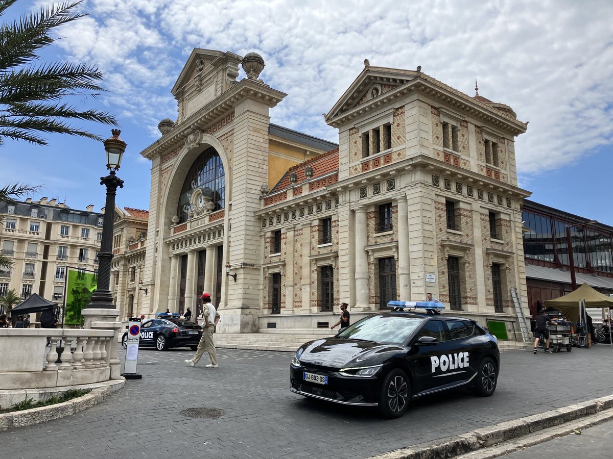 La Peste à Nice. Le tournage de la série évènement de ⁦<a href="/Francetele/">France Télévisions</a>⁩ a débuté dans différents quartiers de la ville .
Qui est au casting ? Rencontre avec l’équipe à 18h53 sur ⁦<a href="/F3cotedazur/">France 3 Côte d'Azur</a>⁩ dans l’edition Nice .