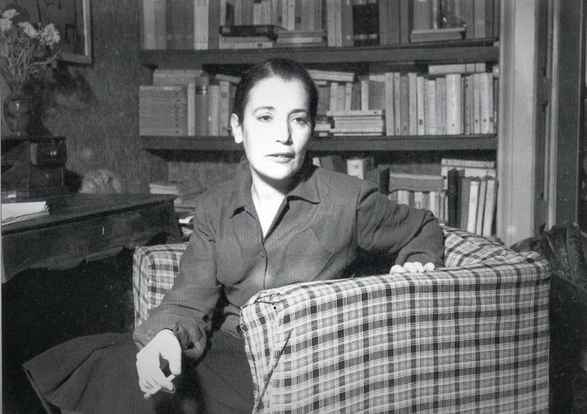 adelphiedizioni's tweet photo. «Scrivere è cercare la calma, e qualche volta trovarla. È tornare a casa. Lo stesso che leggere».

Nasceva oggi, nel 1914, Anna Maria Ortese. https://t.co/kFRWWWWjG2