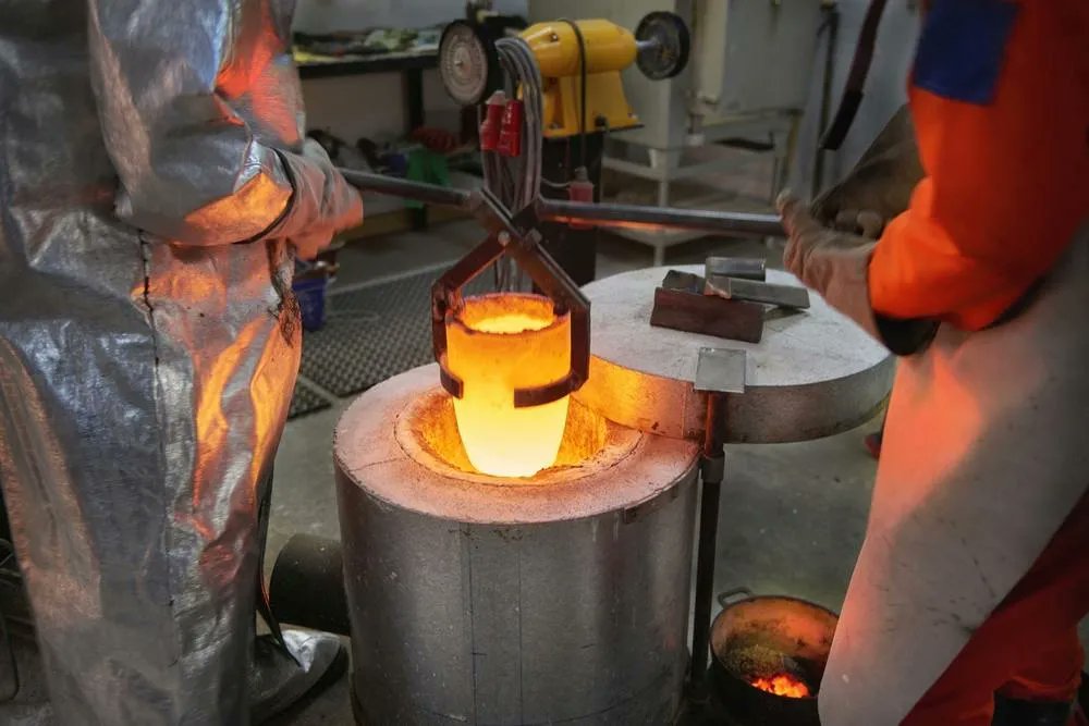 📆 SAVE THE DATE 📆
FORMATION Métallurgie, élaboration et traitements thermiques des fontes GS.
Nous vous proposons une formation de trois jours (19 - 21 septembre 2023).
Inscrivez-vous, il reste dres places ! #formationprofessionnelle #metallurgie buff.ly/3g6Qycq