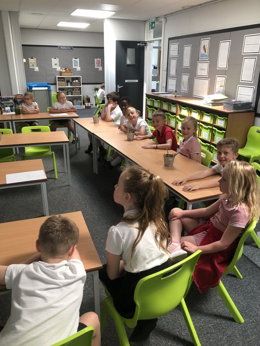 AnParkInfants's tweet image. Another Monday and another circle check in. Well done Class 2 for sharing your thoughts. #relational #childcentred