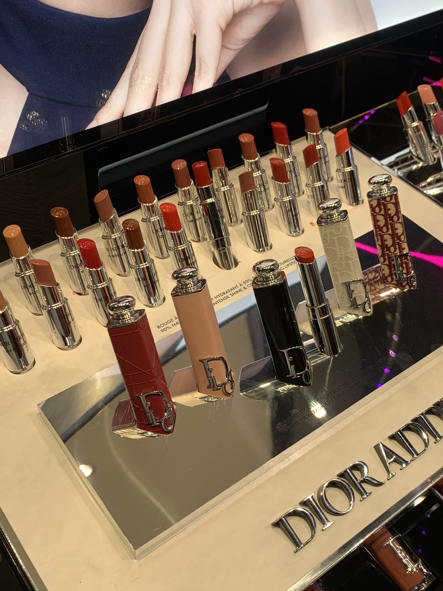 temtuwppp's tweet photo. 🧽รับหิ้ว เครื่องสำอางค์ เคาท์เตอร์แบรนด์
Gucci Dior YSL Bobbi brown Chanel 
และแบรนด์อื่นๆ💅

💄ลิป ,น้ำหอม ,รองพื้น ,บลัช

สามารถฝากได้ค่า ราคาย่อมเยาว์ ตามหาให้ทุกอย่างค่า💋

#รับหิ้ว #รับหิ้วสยาม #รับหิ้วdior #รับหิ้วเครื่องสำอางค์ #ส่งต่อเครื่องสำอางค์ #รับหิ้วทุกอย่าง https://t.co/pxSFdwduWR
