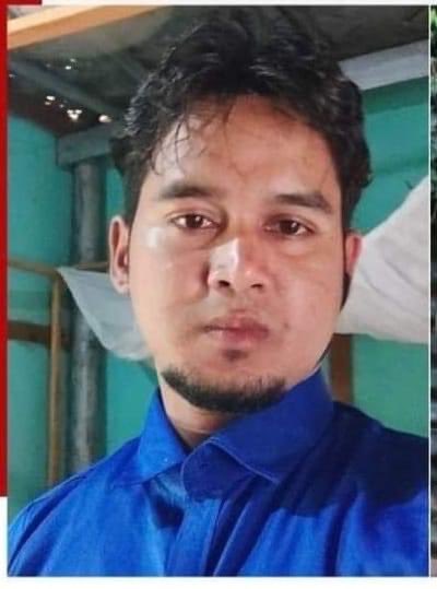 treeni's tweet photo. Goalpara, Assam: A married female BJP leader with two daughters had an affair with another married Muslim man, Hasinur Islam. The two had an argument inside a car yesterday, following which he brutally killed her and threw her body on NH-17. https://t.co/8Iz7WgctUN