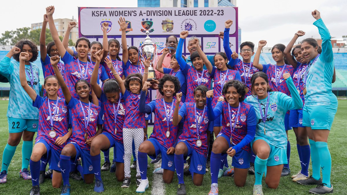 bengalurufc's tweet photo. Ladies and gentlemen, your unbeaten KSFA 'A' Division League champions! 🎊

#WeAreBFC #BFCWomen #YouthDevelopment https://t.co/JKavzzypWN