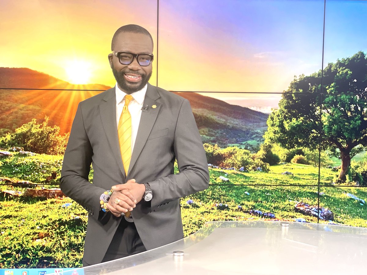 BenjaminAkakpo3's tweet photo. God’s been #SupremelyGracious to us! We’re #AliveToday!😇

For us, here at #JoyNews, we strive to live out the goal of #MakingEveryDayCount. So should you!

Join us on the #AMShow as we cut into issues of great pertinence to us all - #ForGodAndCountry!🇬🇭🙌🏾

#TerrificTuesdayVibes https://t.co/jGaGrlfgOA