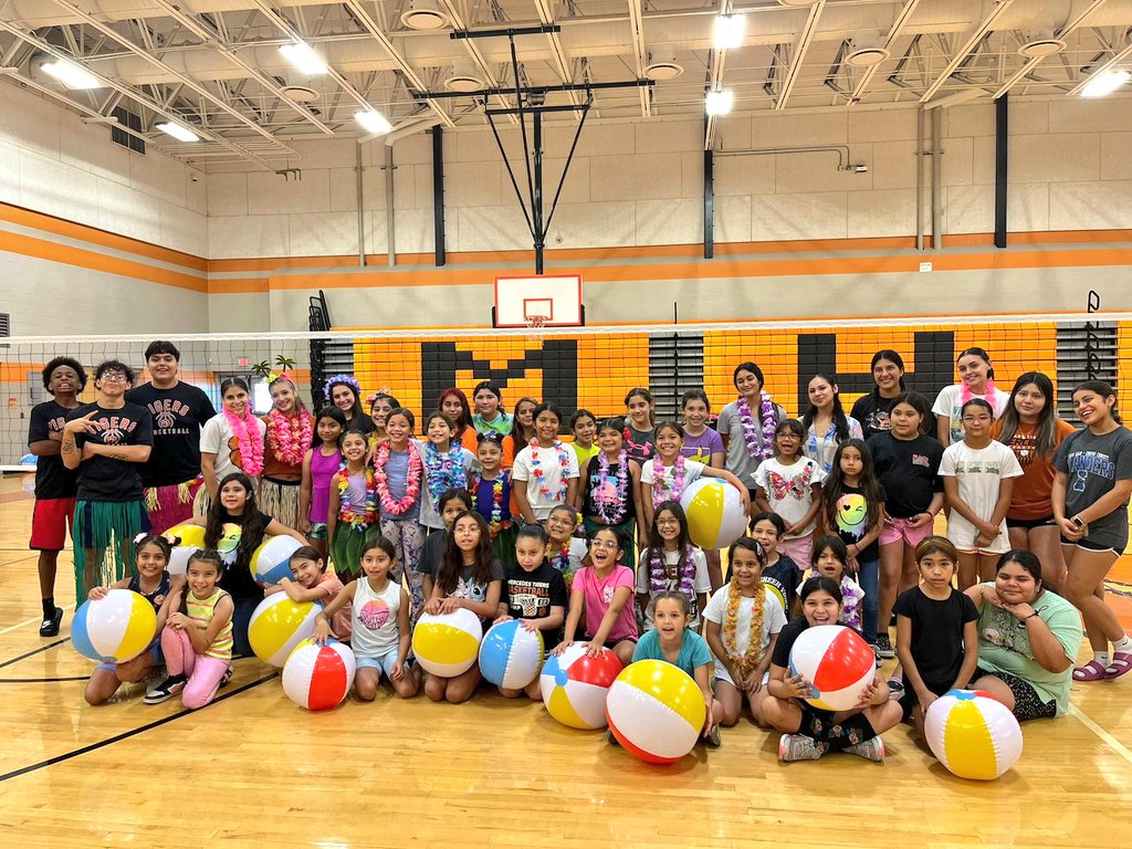 Mercedes Lady Tigers 🏐🧡 tweet media