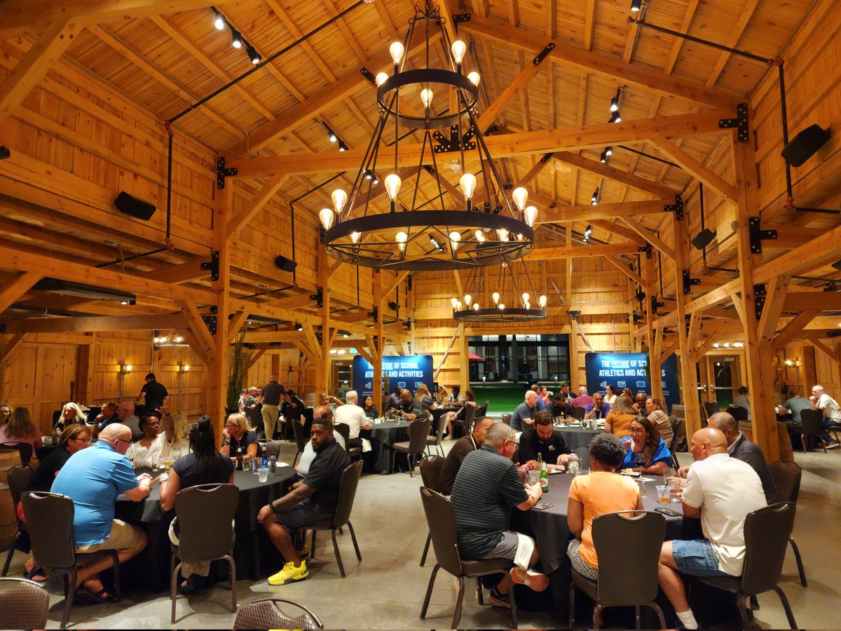 iamJosephKim's tweet image. Dinner is served at the @OfficialTHSADA Conference at the Barn!  Thank you @GoFanHS for an incredible time.

#THSADA52 #texas #thsada #event