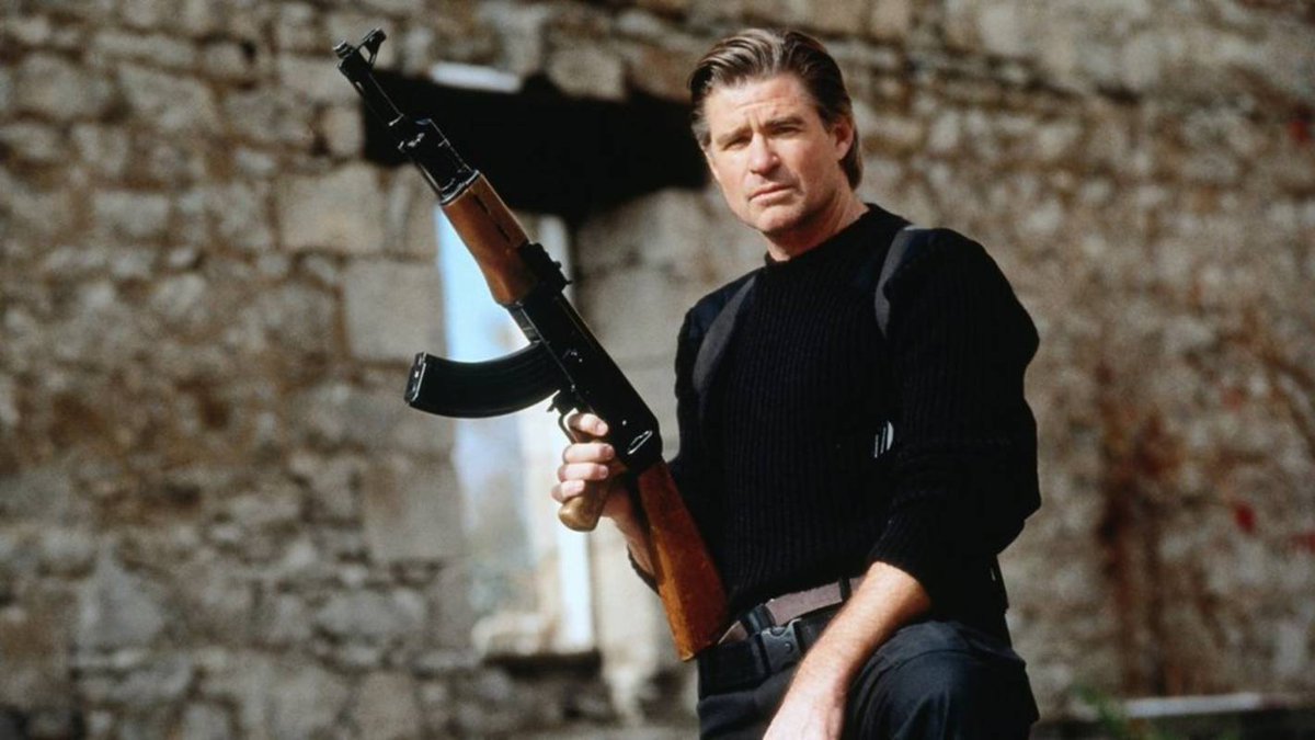 horrorlosers's tweet photo. Ha muerto a los 71 años TREAT WILLIAMS, inolvidable protagonista de HAIR o EVERWOOD y cara habitual de la serie B: icónico en DEEP RISING, policía zombi en DEAD HEAT, en uno de los mejores episodios de TALES FROM THE CRYPT y estrella en la saga THE SUBSTITUTE. Descanse en paz. https://t.co/fLN7t3KmAx