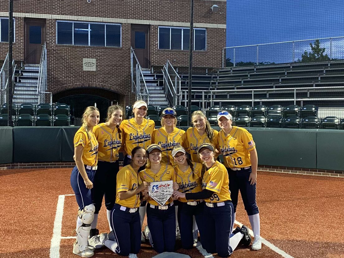 Started the day at 8am and 12.5hrs later, these ladies won their Premier bid to PGF Nationals California‼️Finished with a 6-1 record and showed tremendous 💙 as they played short handed and out of position the whole weekend. Great TEAM effort!⚡️⚡️