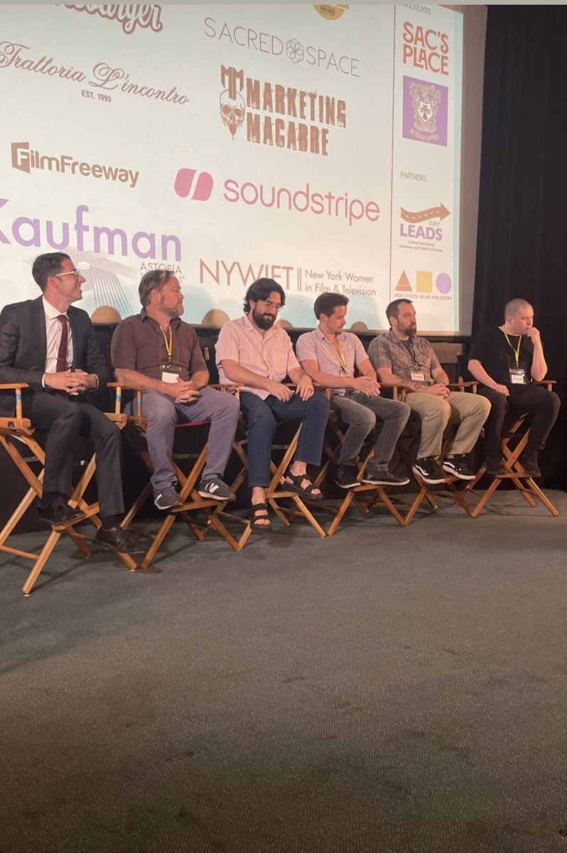 MrAtheyounger's tweet photo. I had the awesome opportunity to attend the Astoria Film Festival for @Speak2Students podcast, join a panel of amazing filmmakers, and meet some really impressive, young creators! It was so energizing to share the podcast with everyone✌️@FilmFreeway #FilmFestival @EduPodNet https://t.co/0imLDFzaSj