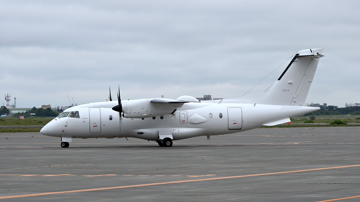 armingarea1836's tweet photo. 13 June 2023 RJCJ/CHITOSE
C-146A 11-3013 (EX Dornier328-100 N645HM)

#RJCJ #千歳基地 #C146 #Wolfhound #Dornier #Do328 #AvGeeks https://t.co/GB8YSZhVnf