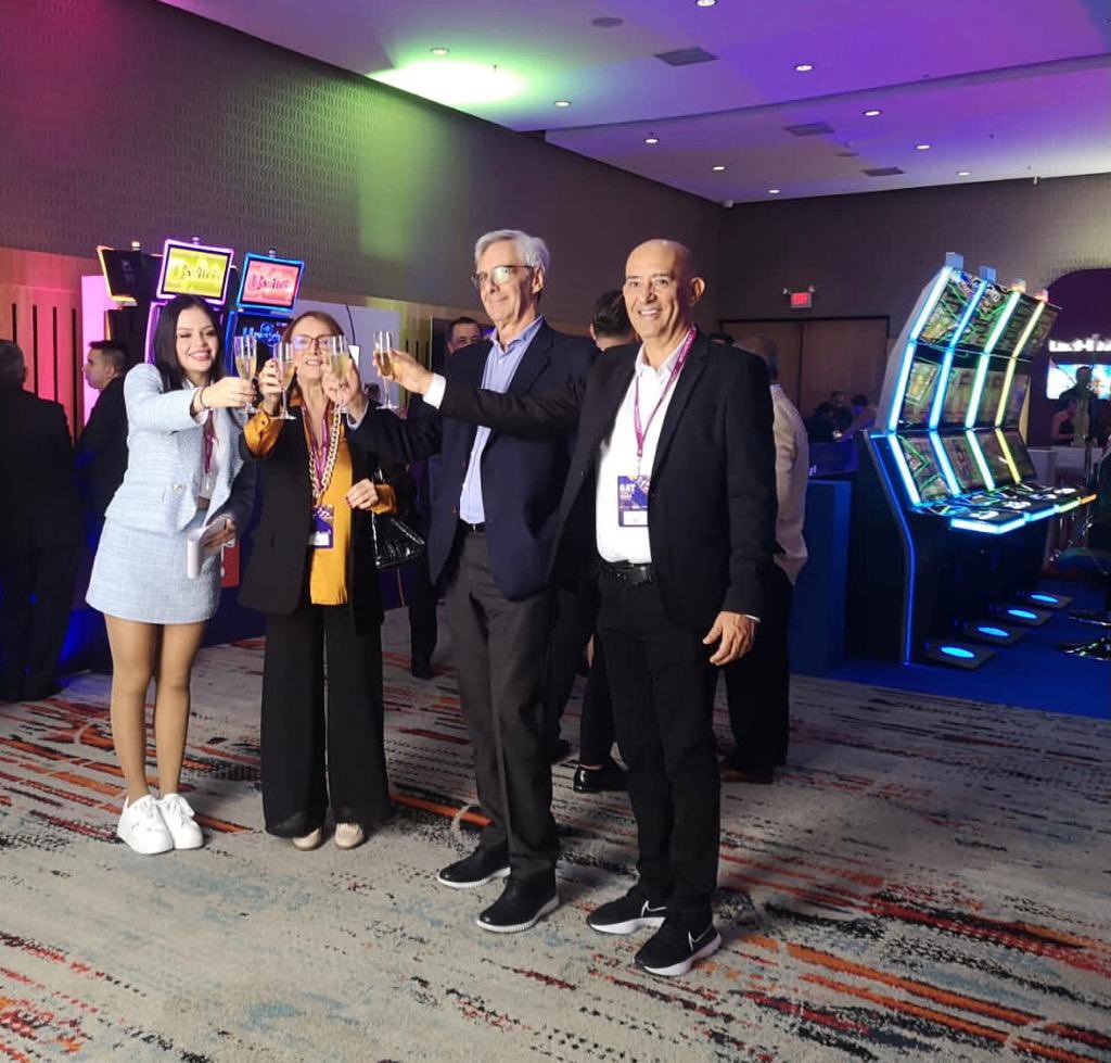 gat_expo's tweet photo. Próximo evento #GATShowcase
el 7 de septiembre en la capital de Colombia. Nos encanta confirmar a la familia del Gaming con negocios en la región que @PragmaticPlay @Novomatic_Games @Win_Systems @IGTNews @BetConstruct, firmas icónicas , han asegurado su espacio de expositores https://t.co/HM27Uoy5aO