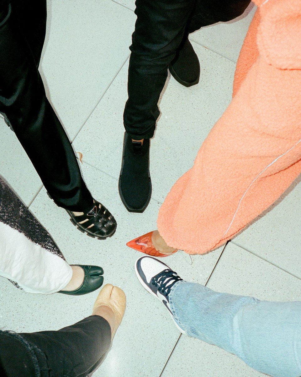 Culture is built by how we show up, every day.

Set your culture, then build around it. 

Team all day.

Film by <a href="/fraynco/">dan franco</a>