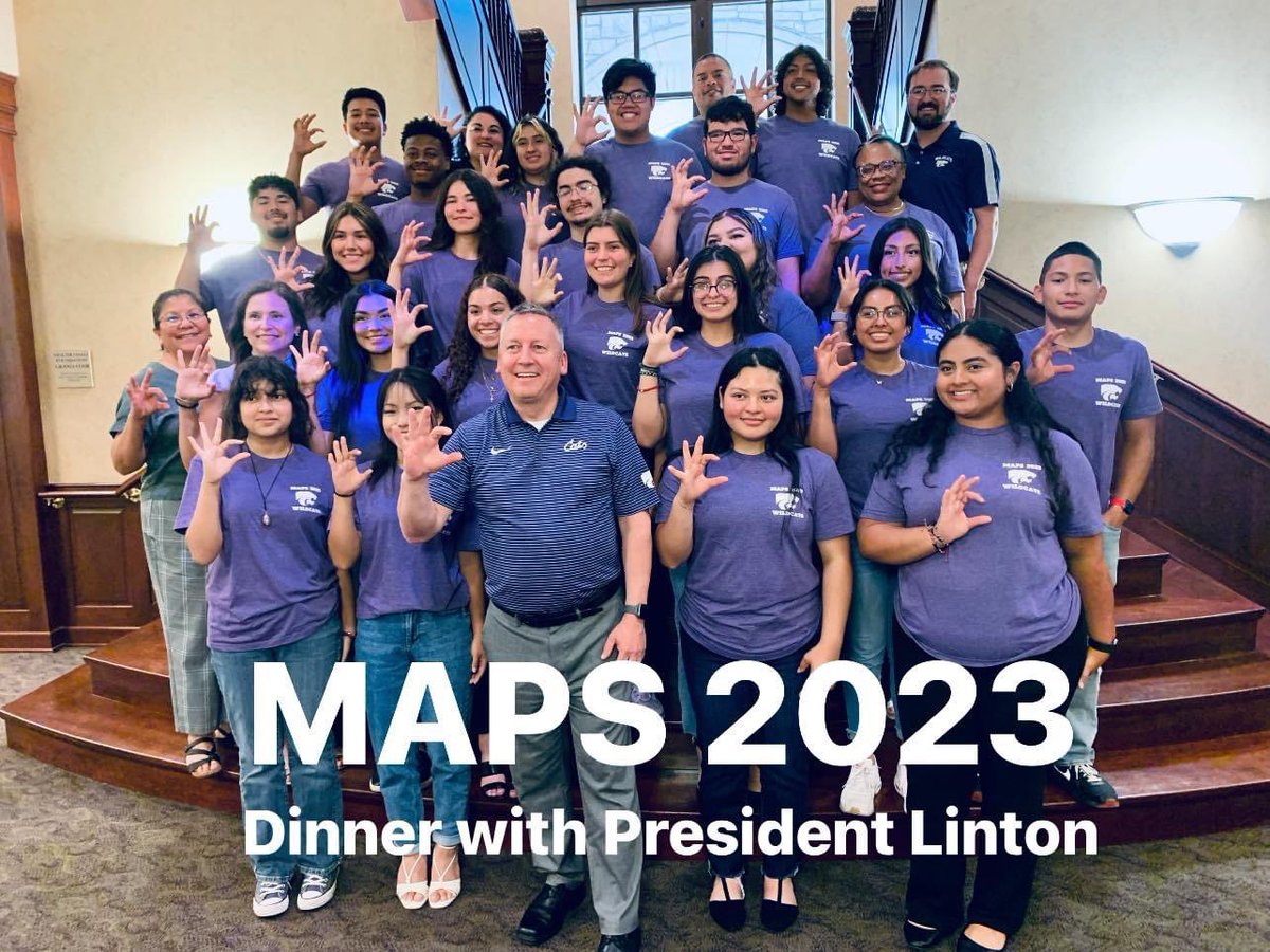 GraceBerumen's tweet photo. Our MAPS Scholars started the week with an inspiring dinner with President Linton! We are so grateful for his leadership and support for all our Wildcats 💜
#kstatedmsa
#kstatediversity
#kstate
#kstatewildcats
#kstateprojectimpact
#kstatepresident
#MapS2023 https://t.co/H6hQO8aaiw