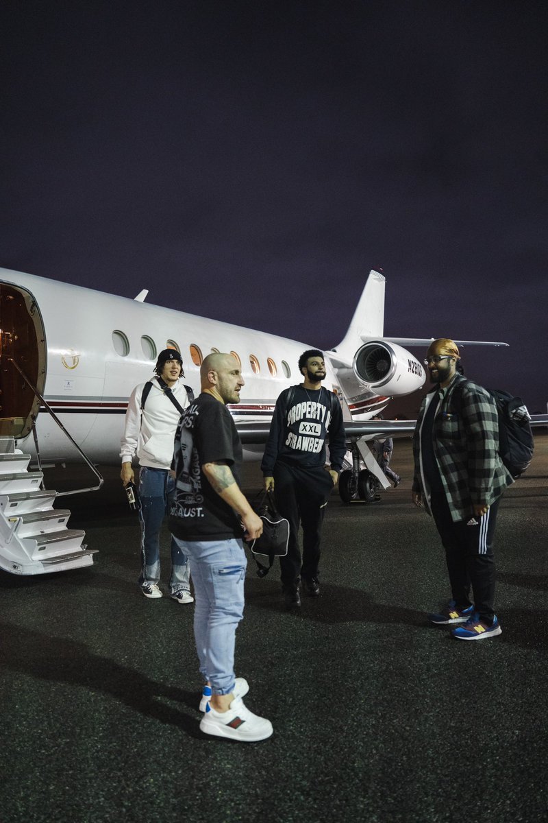 Alex Volkanovski tweet media