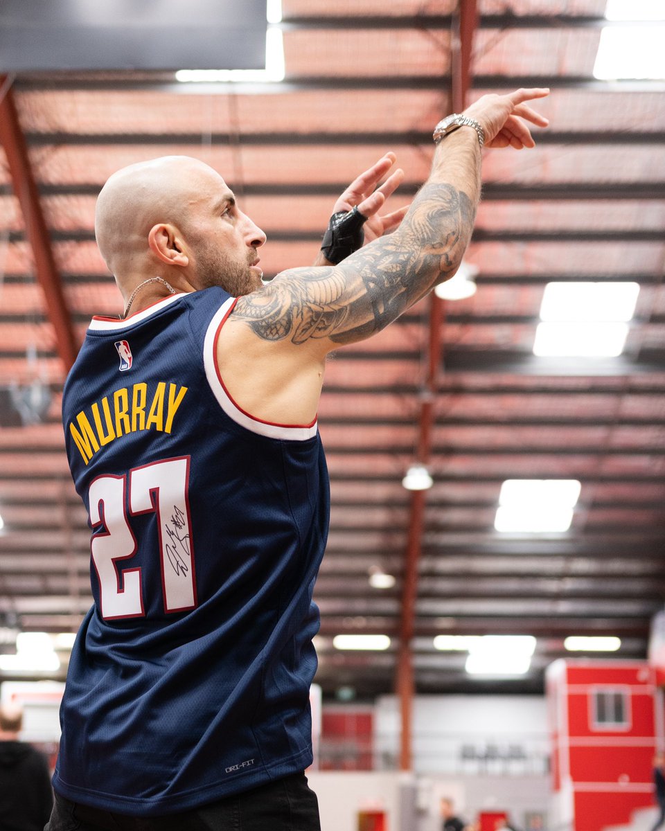 Alex Volkanovski tweet media