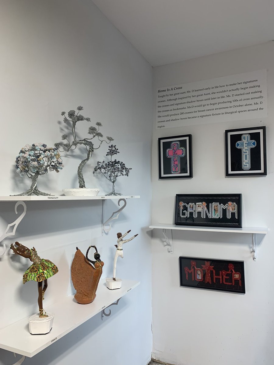 DupeeforDC's tweet photo. The power of art and advocacy manifests in the wonderfully curated Laundromat venue — extension of the Capital Hill Boys Club!
Denise B. Hawkins 💐 is a self taught artist who created dozens of breathtaking, intricate pieces during the pandemic! #DCwoman https://t.co/QfOHoslcFO