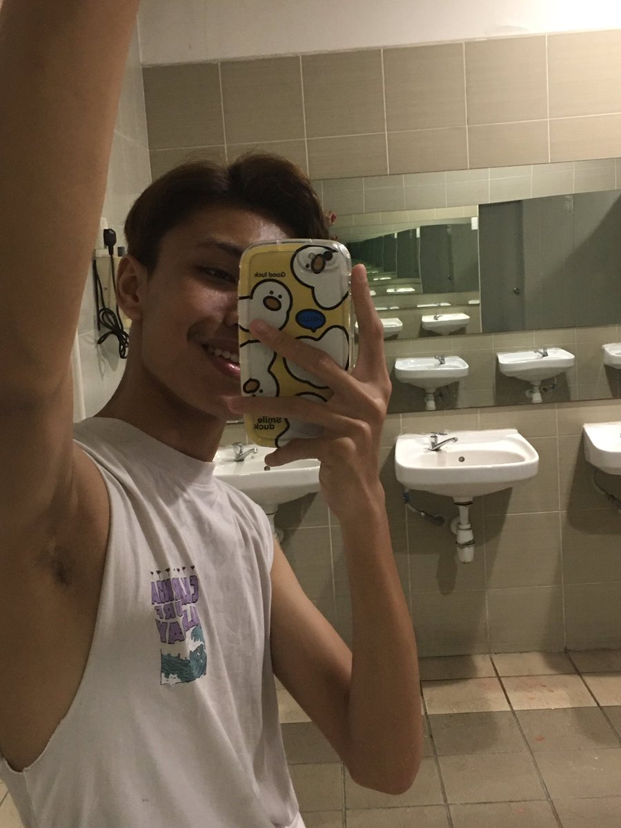harrislerrr's tweet photo. A kilómetros estamos conectando-Kali uchis💋 https://t.co/LxId1Fp0x2