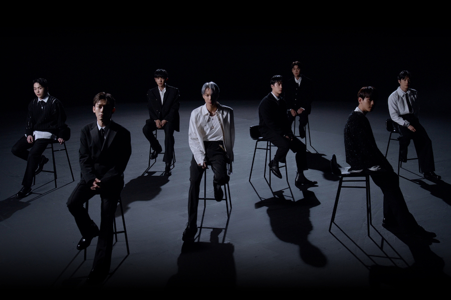 soompi's tweet photo. #EXO Sweeps iTunes Charts All Over The World With Pre-Release Single "Let Me In" 
https://t.co/B3WAilvh7g https://t.co/dI6sguvsFO