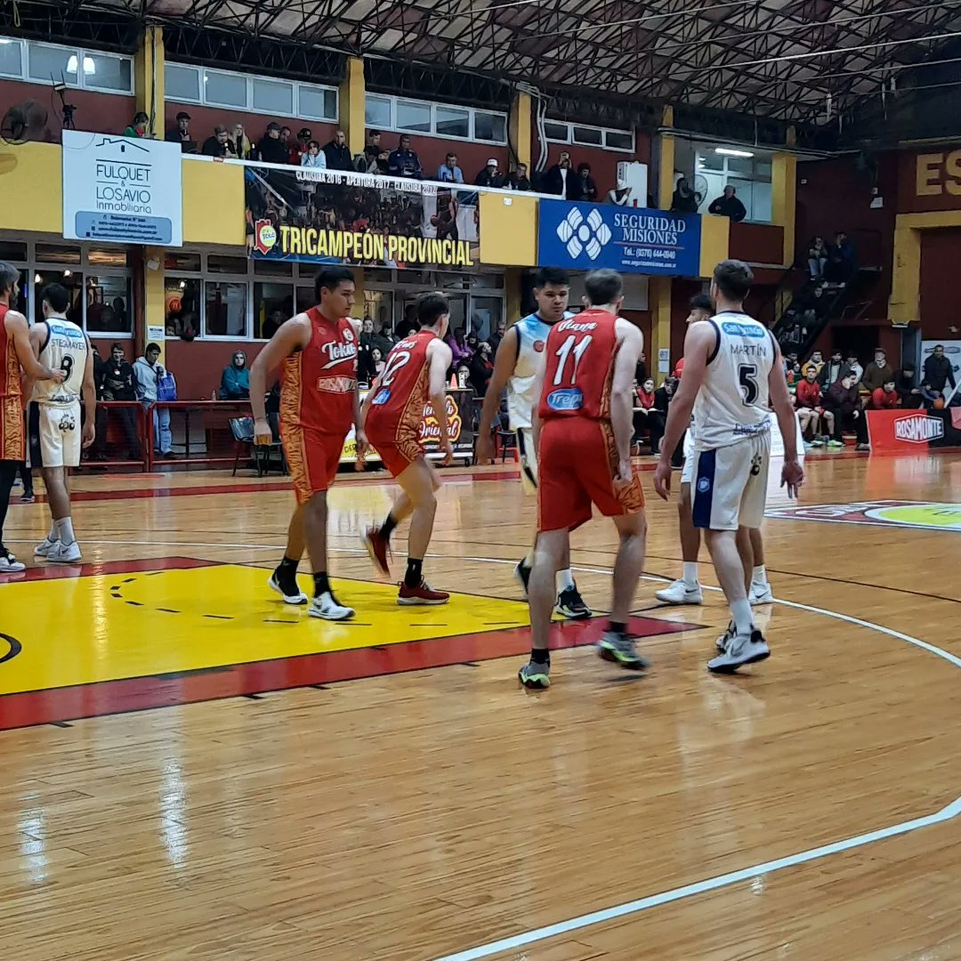 Santa Paula tweet media