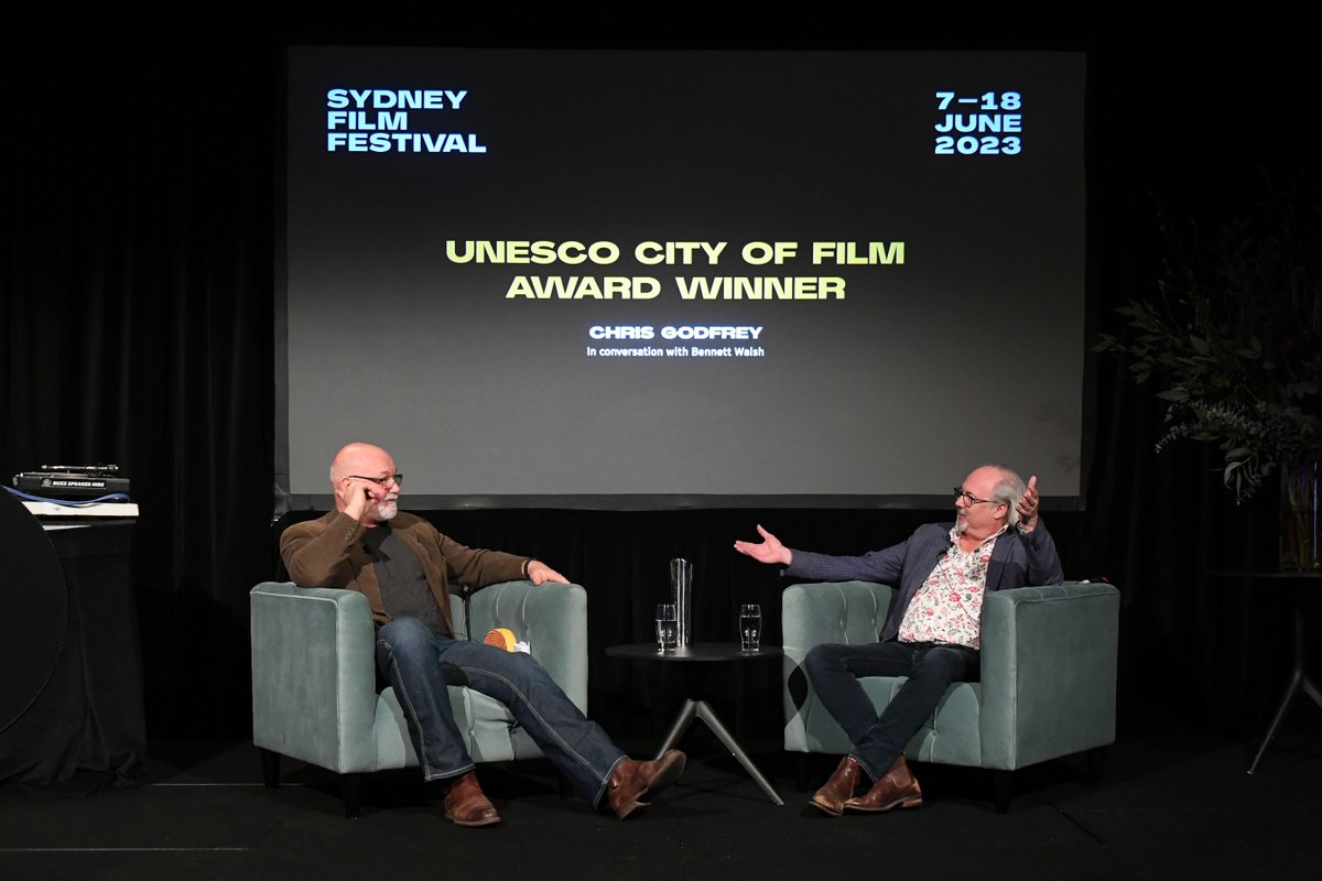 sydfilmfest's tweet photo. ✨ Another animated day at SFF…
UNESCO Award winner TALK at the Hub 🎤
#MarkColesSmith at the KEEPING HOPE premiere!
An excitable crowd at the @StateTheatreAU for @Disney + @Pixar's ELEMENTAL
Share your fave film by voting in the GIO Audience Awards 🗳️https://t.co/zAT01mHFaz https://t.co/NvcWvtUpol
