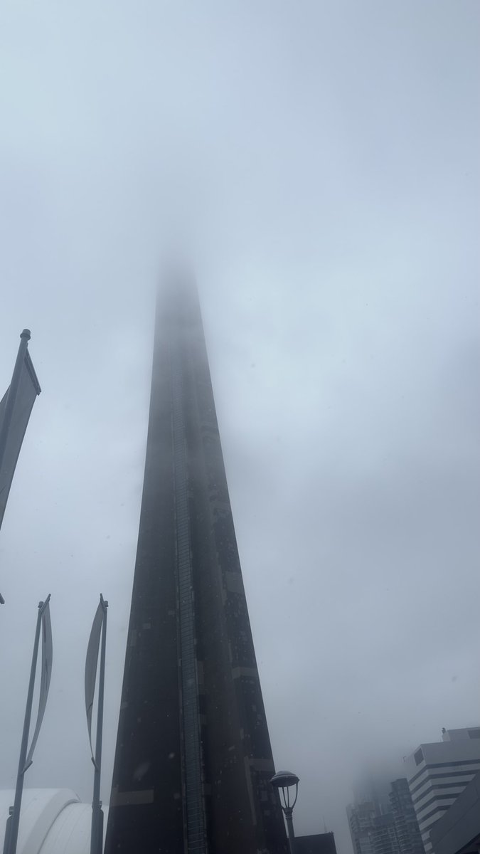joncaptures's tweet photo. When the #CNTower disappears into the rainy Fog! #foogy #RainyDay https://t.co/R32MvMlCh4
