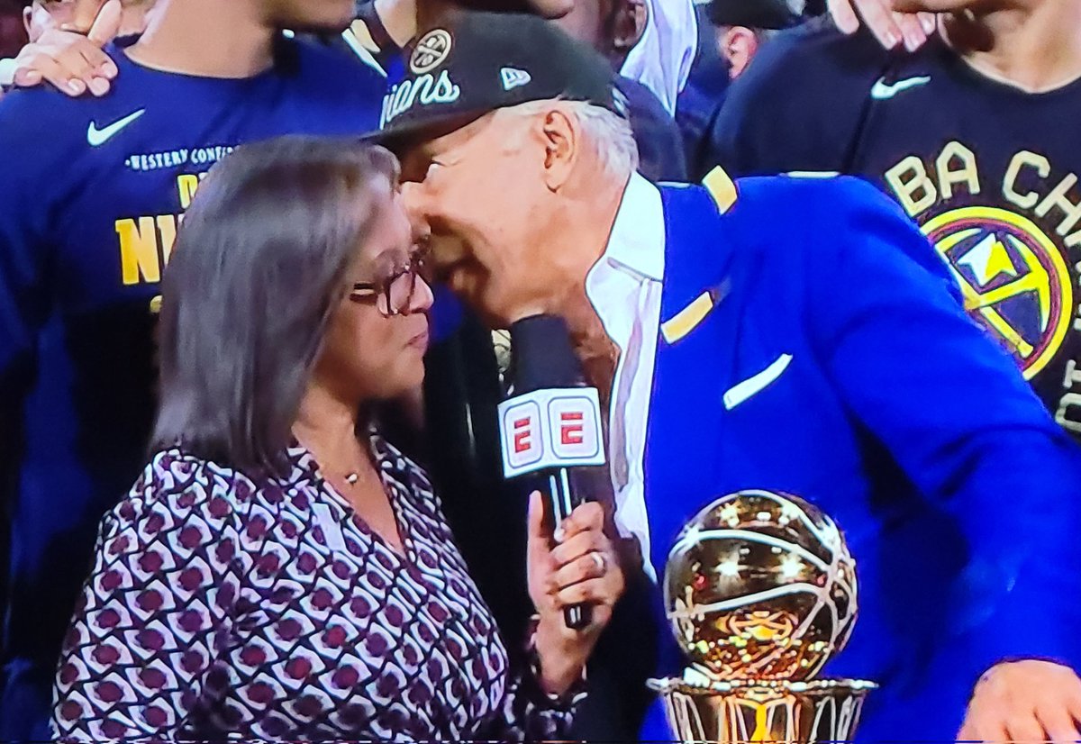 sunshine0nme's tweet photo. Maybe Stan Kroenke thought Lisa Salters had the mic in her ear 👂 #NBAFinals https://t.co/pQegzaJUCz