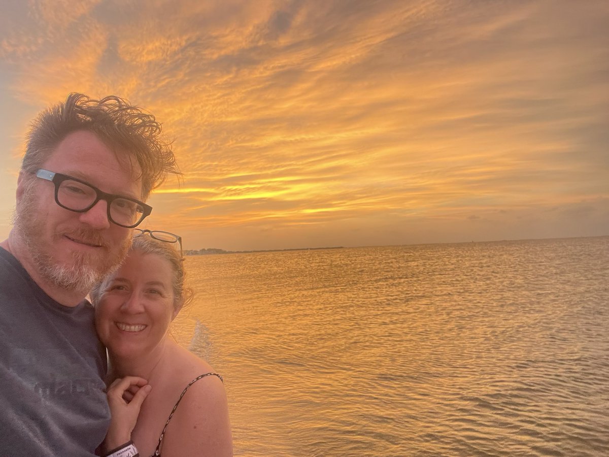 MplsAngie's tweet photo. Magnolia Beach at Sunset #TheOceanIsMyHappyPlace https://t.co/ivcn5W2lBc