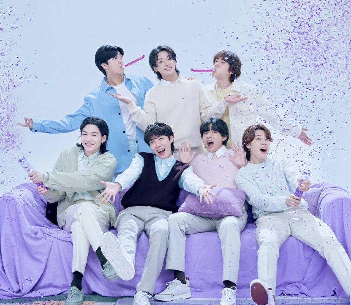 Van74240232's tweet photo. Chúc mừng kỉ niệm 10 năm ra mắt Bangtan💜💫 và đồng hành cùng nhau 7 năm✨🎉 I Purple you-Forever seven🪻🪐 #2023BTSFESTA #BTS10thAnniversary #방탄데뷔10주년축하해 #방탄소년단  #10yearswithBTS #방탄데뷔10주년축하해 #APOBANGPO #BTSARMY #ForYouthByARMY https://t.co/GzdPbOcksF