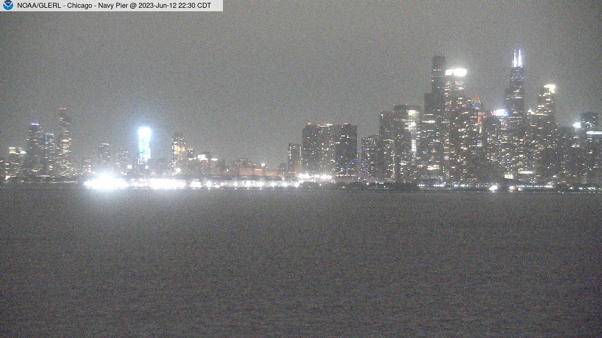It's 61F in #Chicago with cloudy skies &amp; winds at SW6.91mph goo.gl/Z1aEUC