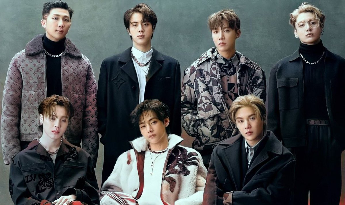Yet_To_Come2025's tweet photo. "BTS" A name which everyone knows but no one knows the story,they hate,they love,they just ignore or they try to know more about them.
BANGTAN,7 of them which saved my life in many ways,whenever I feel depressed,Anxiety I don't share with anyone but with them
#BTS10thAnniversary https://t.co/iLc5xoWraD