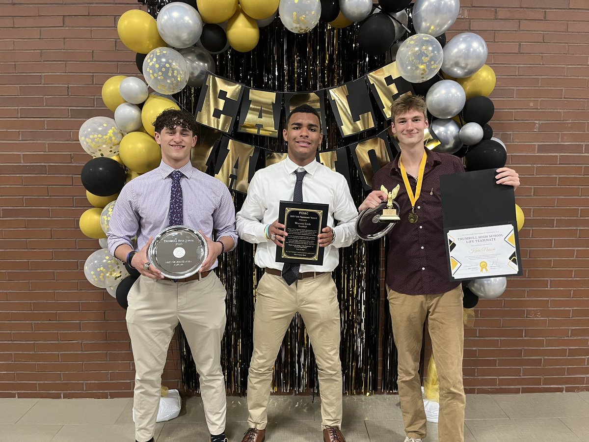 Warren Little (@warrenlittle18) on Twitter photo Thank you <a href="/TrumbullAthlet1/">Trumbull Athletics🦅</a> for recognizing me with the “Life Teammate” Award! I’m truly grateful and honored to be viewed as a person who supports my teammates beyond the game. Thank you <a href="/TrumbullAthlet1/">Trumbull Athletics🦅</a> for recognizing me with the “Life Teammate” Award! I’m truly grateful and honored to be viewed as a person who supports my teammates beyond the game.