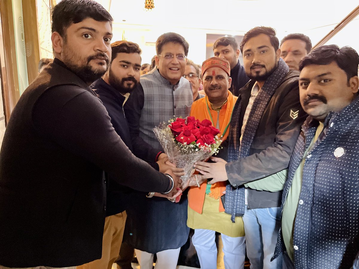 KuldeepSharmaUP's tweet photo. प्रखर वक्ता, कुशल नेतृत्वकर्ता एवं सरल व सहज व्यक्तित्व के धनी माननीय केंद्रीय मंत्री श्री @PiyushGoyal जी, आपको जन्मदिन की हार्दिक बधाई एवं शुभकामनाएं।

प्रभु श्रीराम से आपके उत्तम स्वास्थ्य एवं दीर्घायु की कामना करता हूँ। https://t.co/zfkkToxlBl