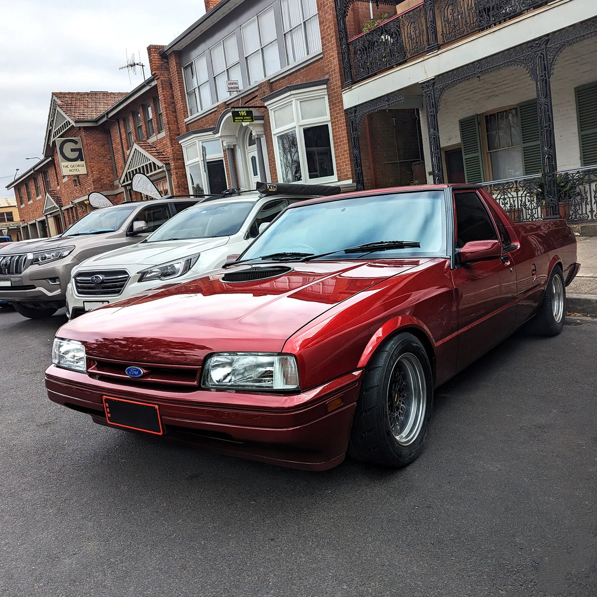 1990 XF FALCON UTE sitting on Simmons V51s Gloss Black Mirror Lip spotted over the weekend ♥️

#fordxf #xfford #ford #musclecars #xf #xe #xd #falcon #aussiefords #kody #simmons #classicmusclecar #utesofinstagram #vintageute #aussie #australian #simmonswheels #simmonsaustralia