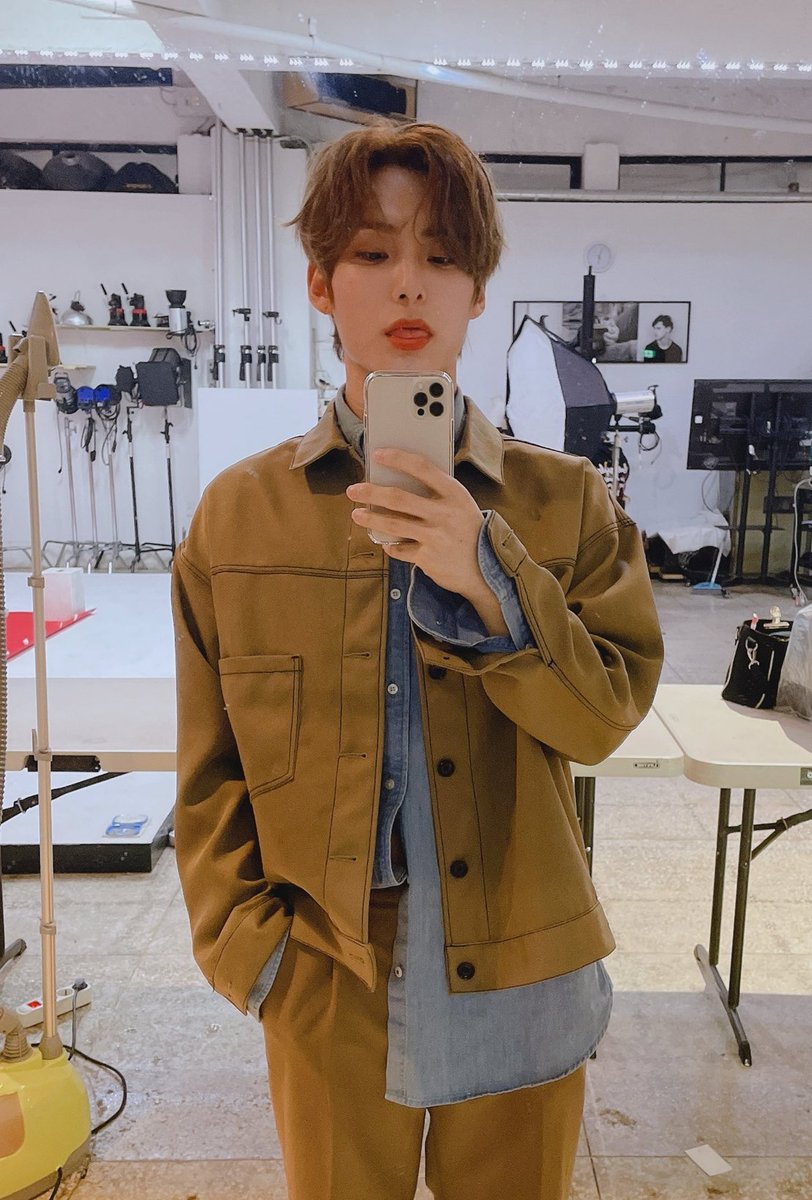 Emjeyyzkdlin's tweet photo. Junhee                                also Junhee https://t.co/2O1sCQLegE